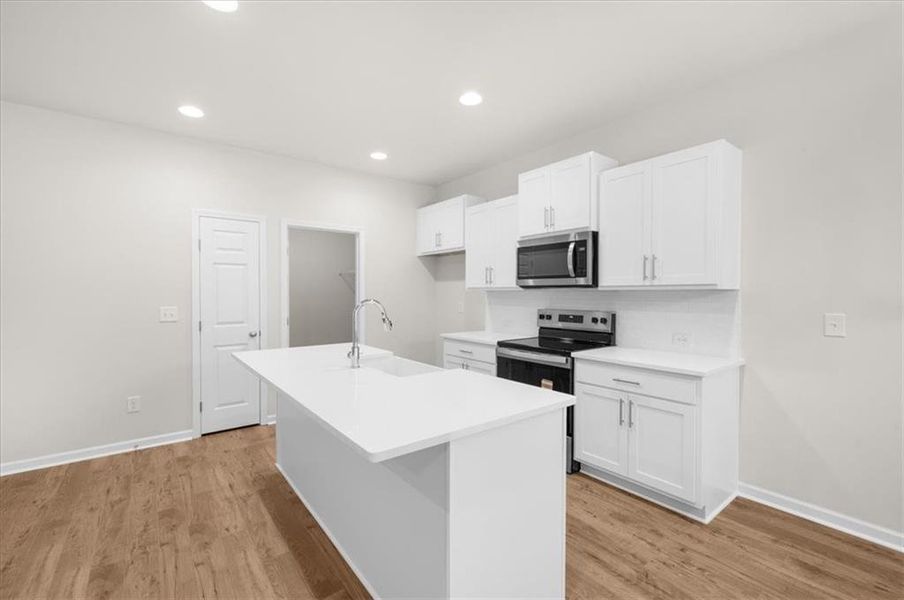Furnished interior view inside a new home in , Gainesville (Image 12).