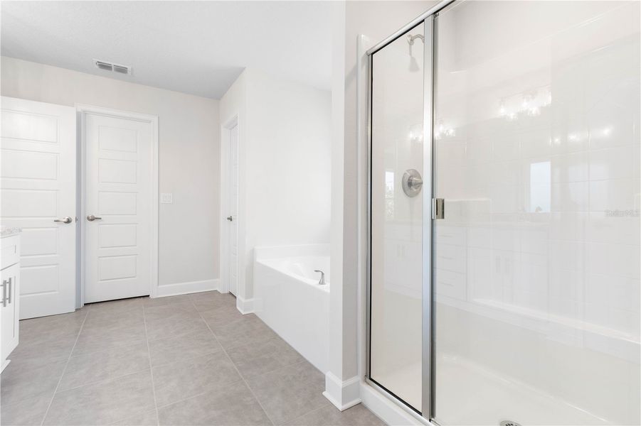 Furnished interior view inside a new home in Palm Coast, Palm Coast (Image 8).