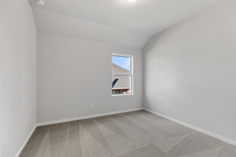 Spacious, unfurnished interior of a new home in Park at Eldridge, Sugar Land (Image 33). Spacious, unfurnished interior of a new home in Park at Eldridge, Sugar Land (Image 33).