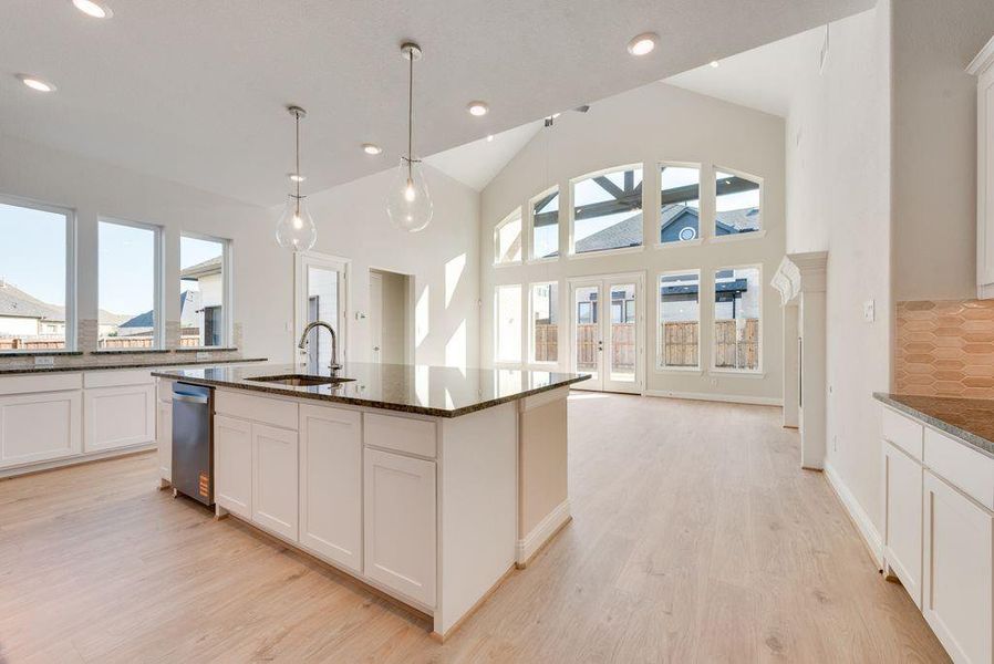 Furnished interior view inside a new home in South Pointe, Mansfield (Image 9).