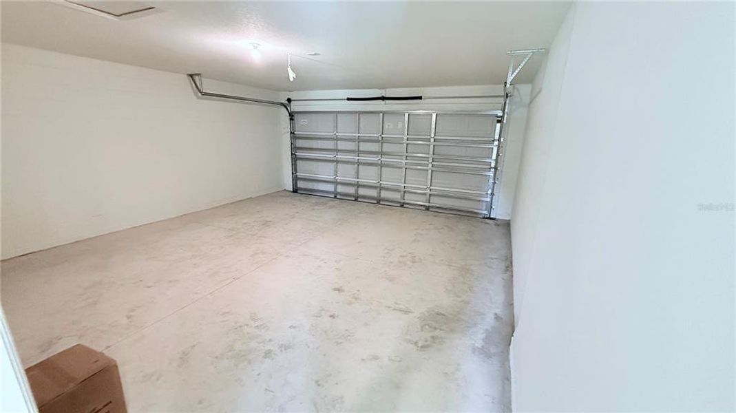 Spacious, unfurnished interior of a new home in Palm Coast, Palm Coast (Image 9).