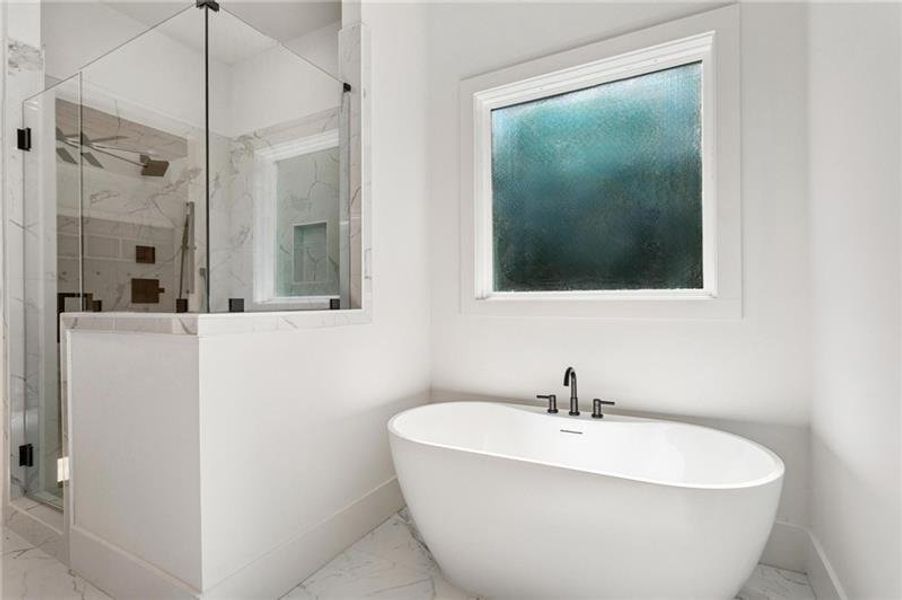 Furnished interior view inside a new home in , Jasper (Image 31).