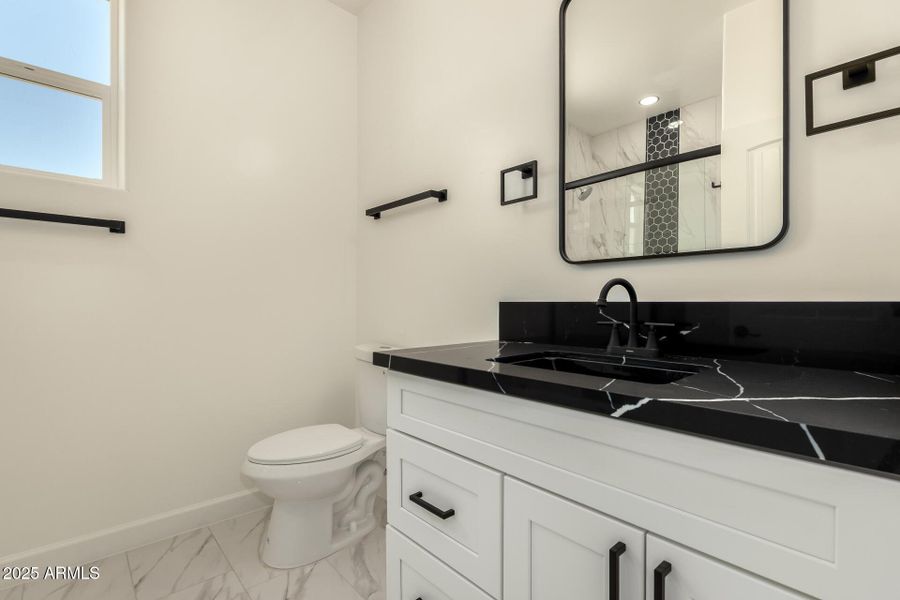 31 - 375TH 5536 31 - 375TH 5536