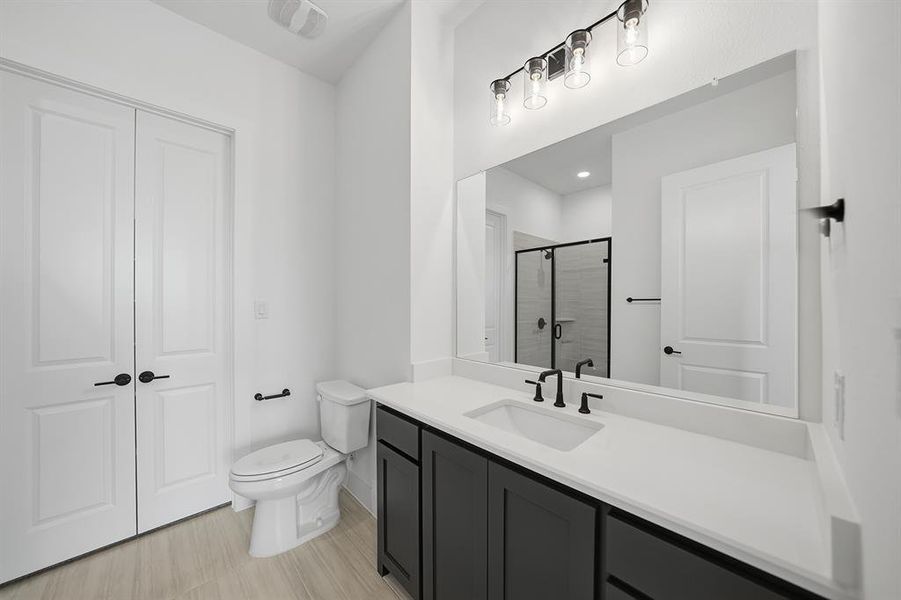 Furnished interior view inside a new home in , Prosper (Image 26).