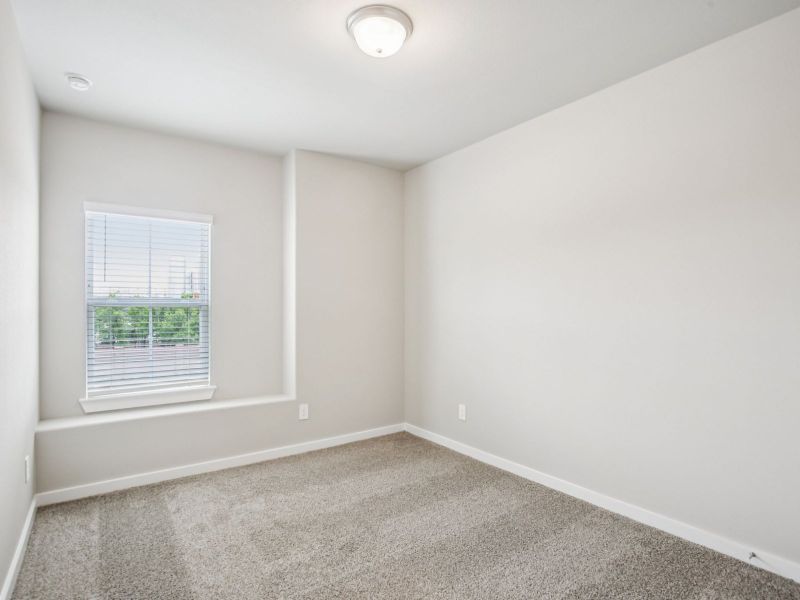 Spacious, unfurnished interior of a new home in Pinewood Trails - City Series, Atascocita (Image 17).