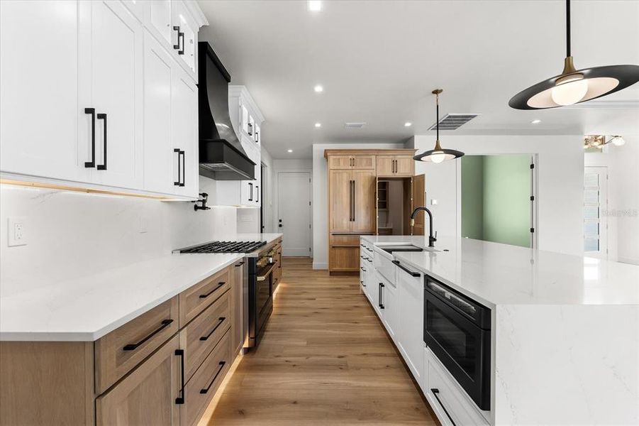 Furnished interior view inside a new home in , Port Charlotte (Image 9).