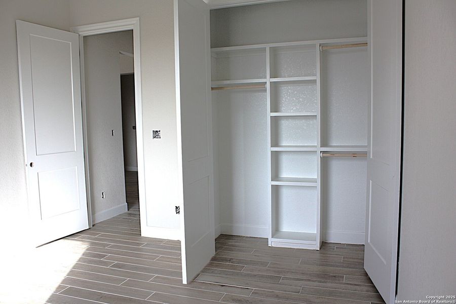 Spacious, unfurnished interior of a new home in , La Vernia (Image 20). Spacious, unfurnished interior of a new home in , La Vernia (Image 20).