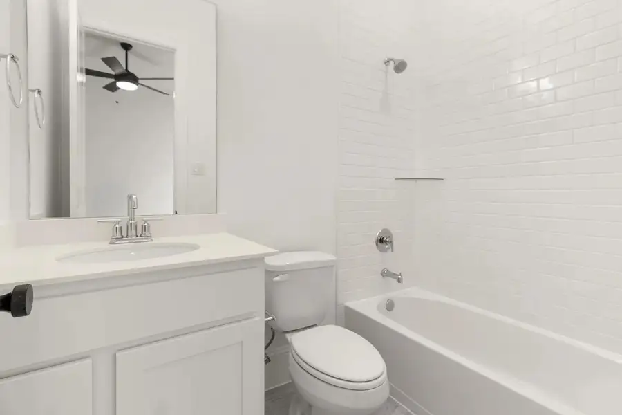 Brenner C Bathroom 3