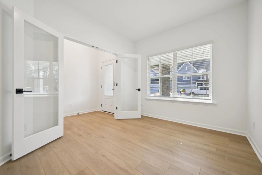 Representative images and renderings are for illustrative purposes. Actual structural options and design finishes of home may vary.