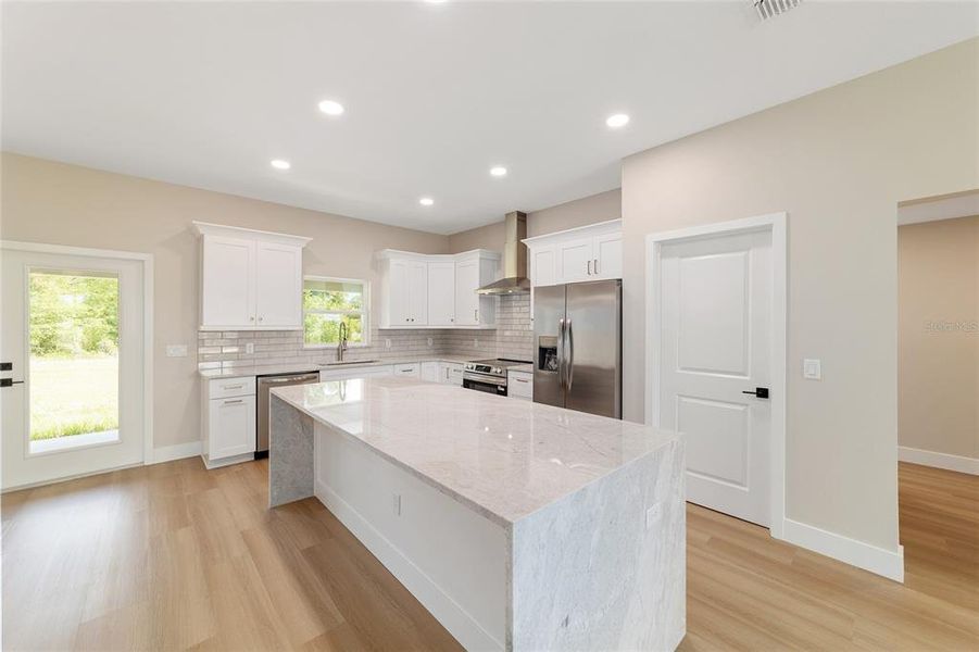 Furnished interior view inside a new home in , Dunnellon (Image 11).