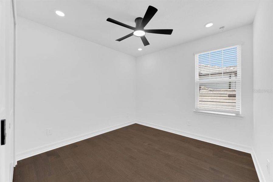Spacious, unfurnished interior of a new home in SouthShore Yacht Club, Ruskin (Image 44). Spacious, unfurnished interior of a new home in SouthShore Yacht Club, Ruskin (Image 44).