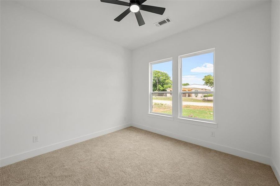 Spacious, unfurnished interior of a new home in , Hillsboro (Image 20).