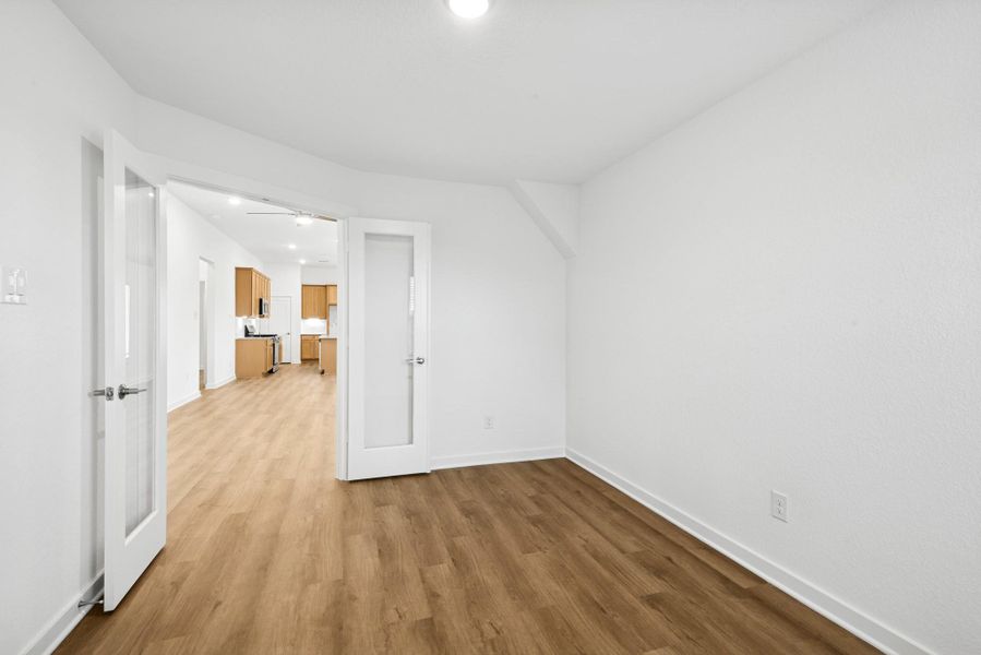 Spacious, unfurnished interior of a new home in Miller's Pond, Rosenberg (Image 20). Spacious, unfurnished interior of a new home in Miller's Pond, Rosenberg (Image 20).