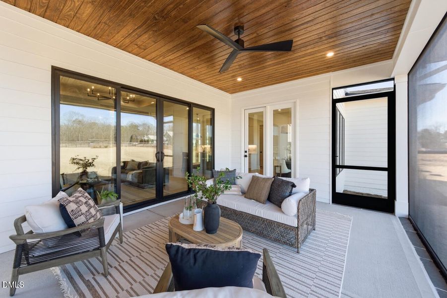 5856 Carriage Gate-58