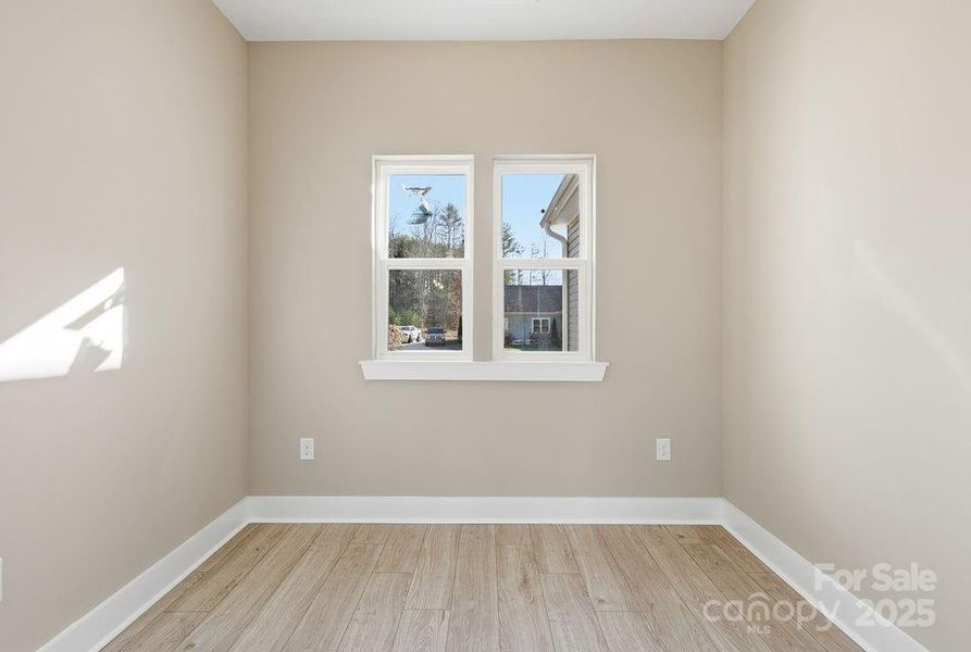 Spacious, unfurnished interior of a new home in , Hendersonville (Image 25).