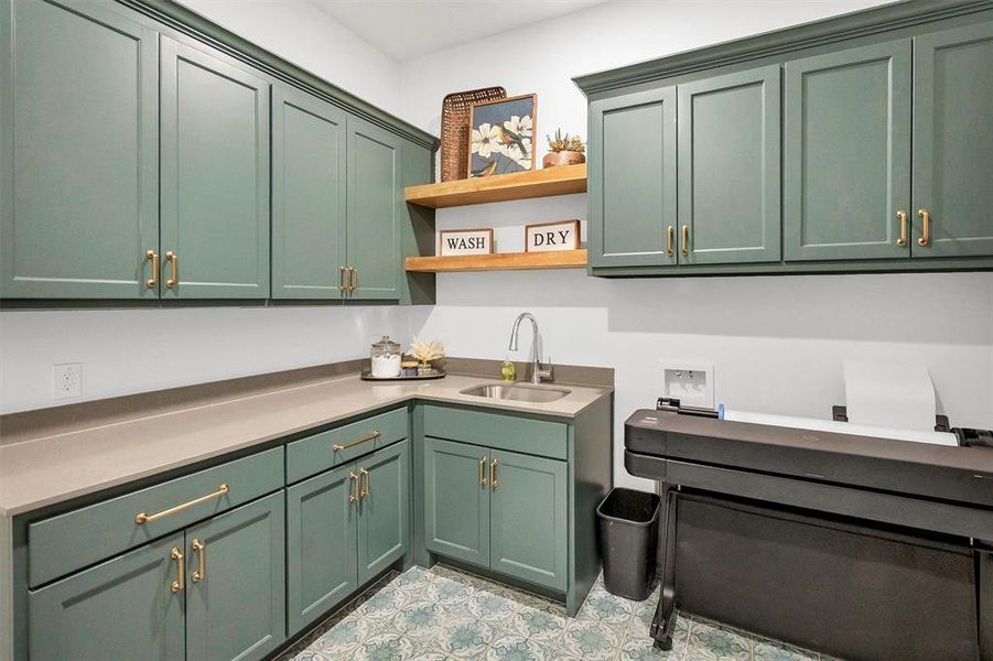 Furnished interior view inside a new home in , Aledo (Image 27).