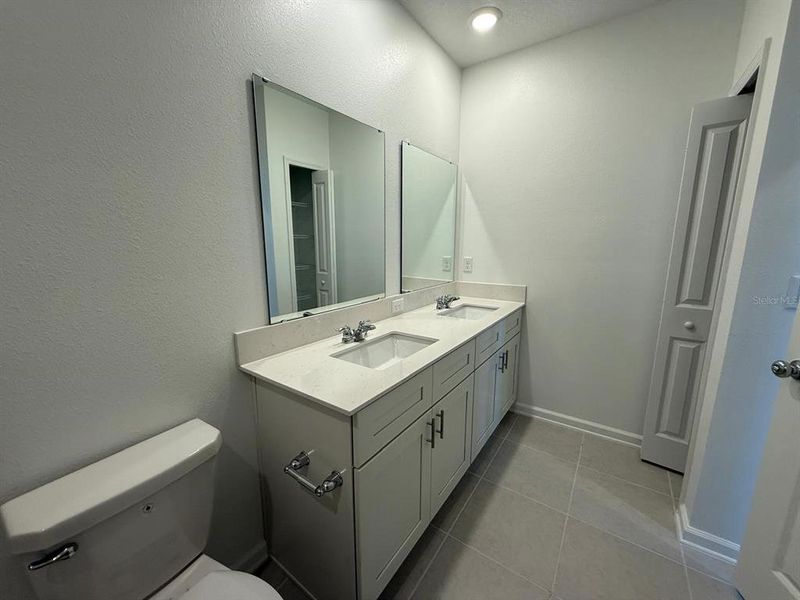 Furnished interior view inside a new home in , Kissimmee (Image 18).