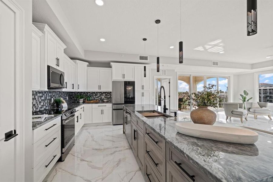 Furnished interior view inside a new home in , Clearwater (Image 35).