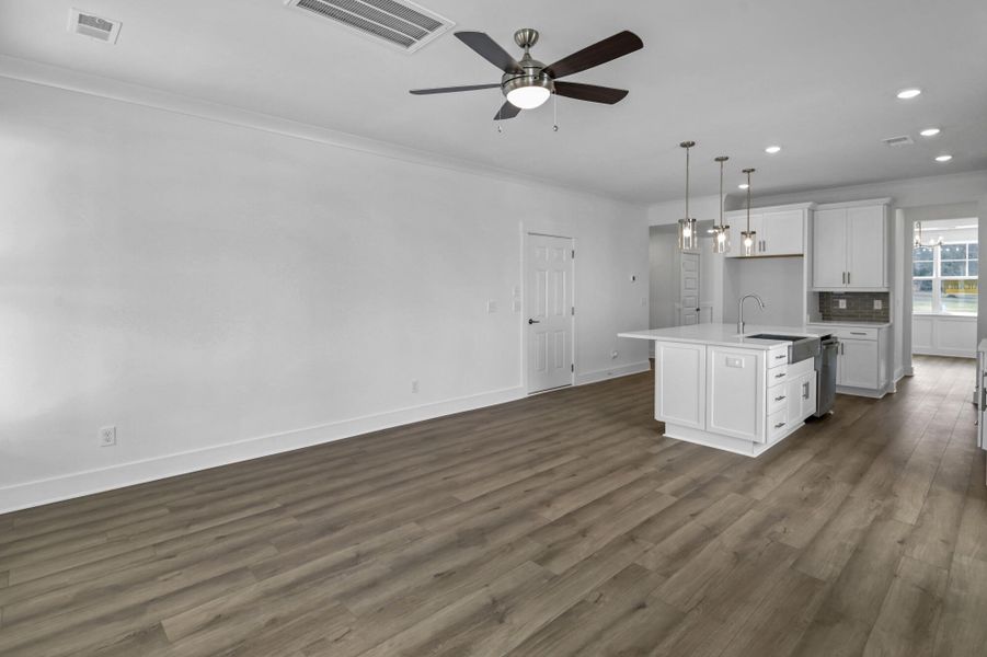 Spacious, unfurnished interior of a new home in Clubside Reserve at Summerlake, Lexington (Image 23).