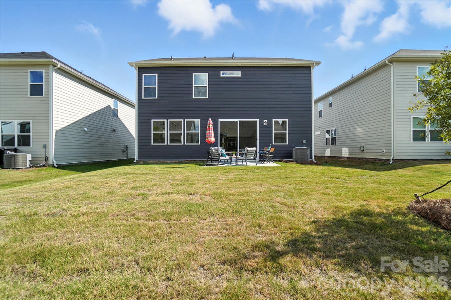 Photo representation only. Exterior and interior colors will vary.