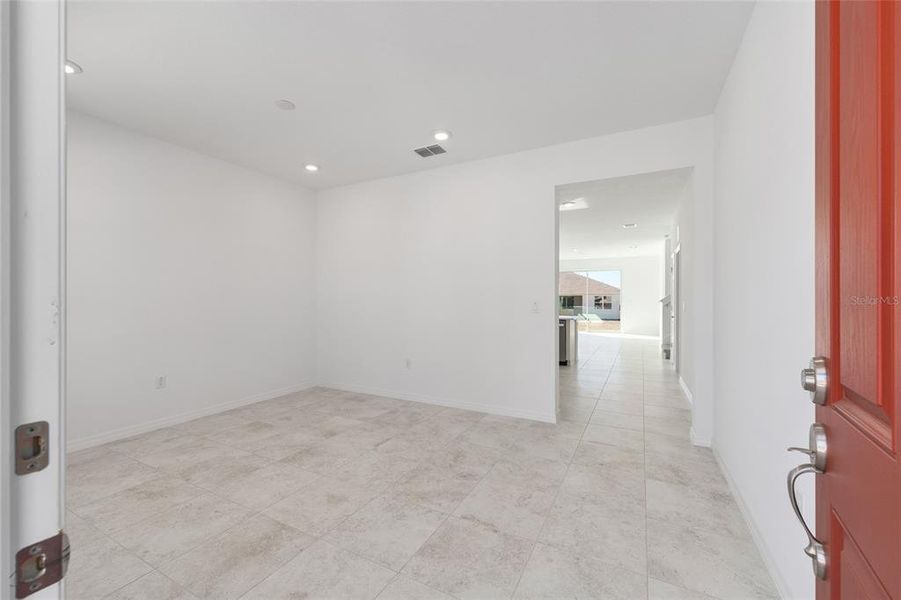 Spacious, unfurnished interior of a new home in Calesa Township, Ocala (Image 15). Spacious, unfurnished interior of a new home in Calesa Township, Ocala (Image 15).