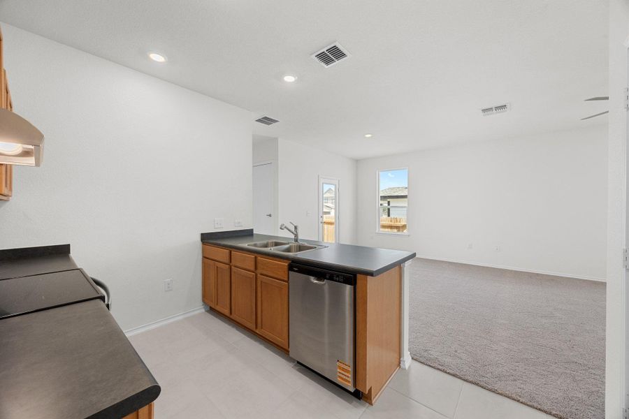 Furnished interior view inside a new home in Creekside at Estancia, Austin (Image 8).