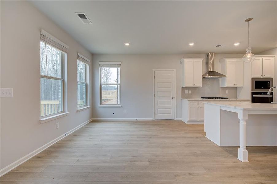 Spacious, unfurnished interior of a new home in Trinity Park, McDonough (Image 21).