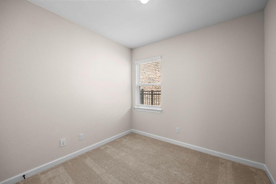 Image 4 of a home in .