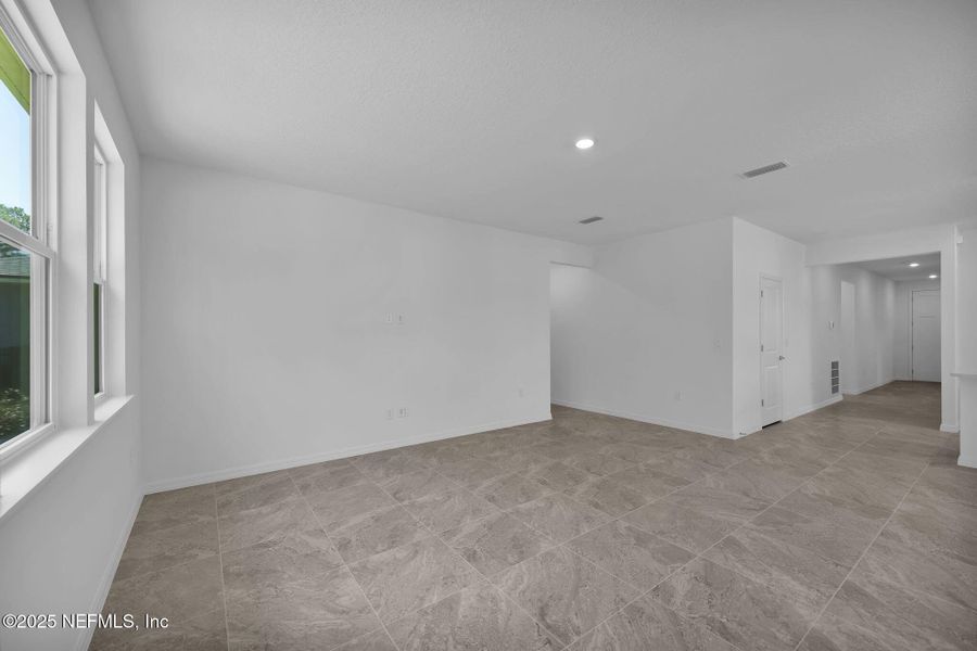 Spacious, unfurnished interior of a new home in Hyland Trail, Green Cove Springs (Image 10). Spacious, unfurnished interior of a new home in Hyland Trail, Green Cove Springs (Image 10).