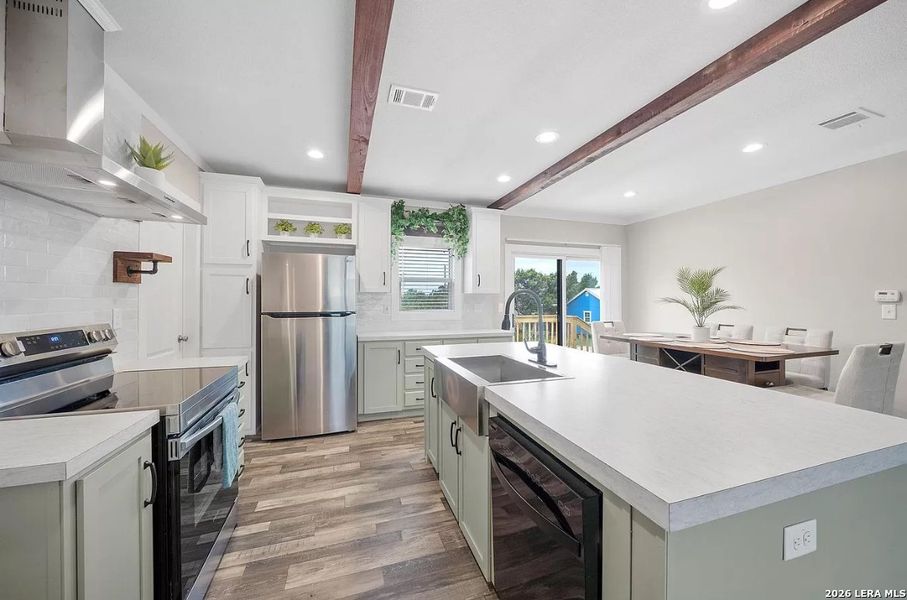 Furnished interior view inside a new home in , Bandera (Image 6).