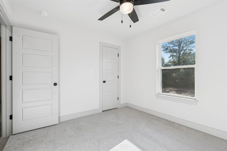 Spacious, unfurnished interior of a new home in , Granbury (Image 31). Spacious, unfurnished interior of a new home in , Granbury (Image 31).