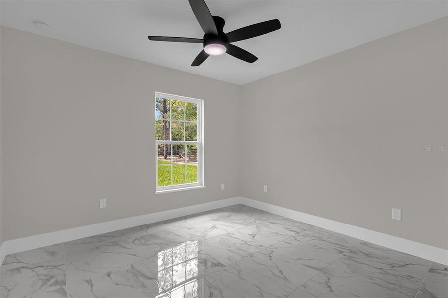Spacious, unfurnished interior of a new home in , Dunnellon (Image 17).