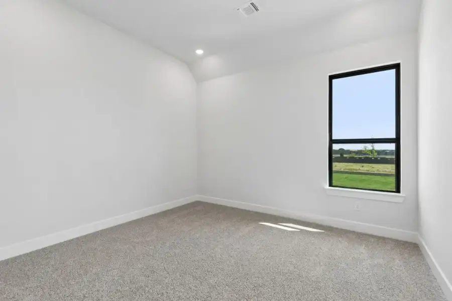 Representative unfurnished interior of a home built from the Lakewood by Chesmar Homes in Rio Vista at Kelly Ranch, Aledo (Image 27). Representative unfurnished interior of a home built from the Lakewood by Chesmar Homes in Rio Vista at Kelly Ranch, Aledo (Image 27).