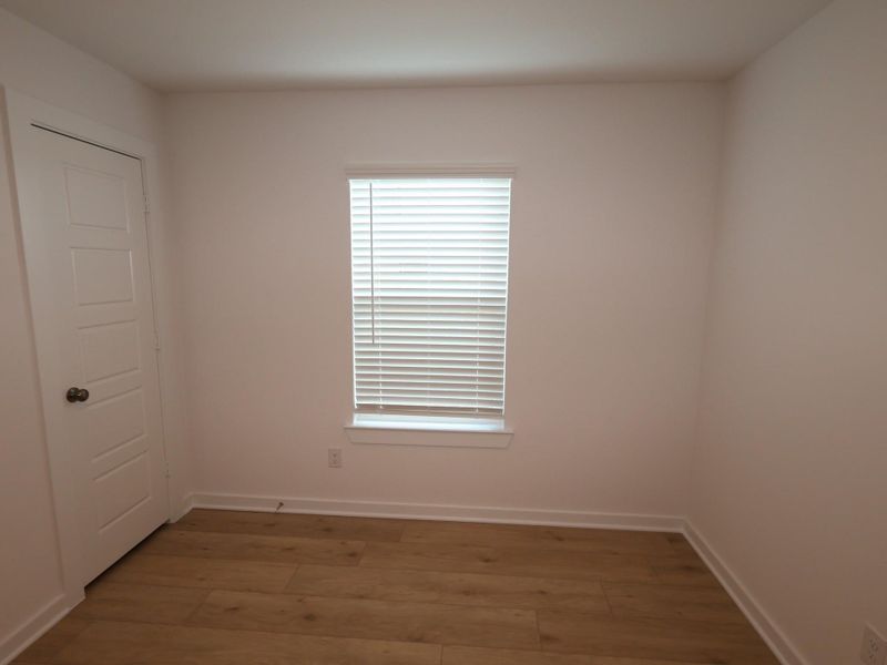 Spacious, unfurnished interior of a new home in Summerview, Fulshear (Image 18).