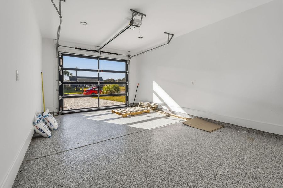 Spacious, unfurnished interior of a new home in , Little River (Image 25).