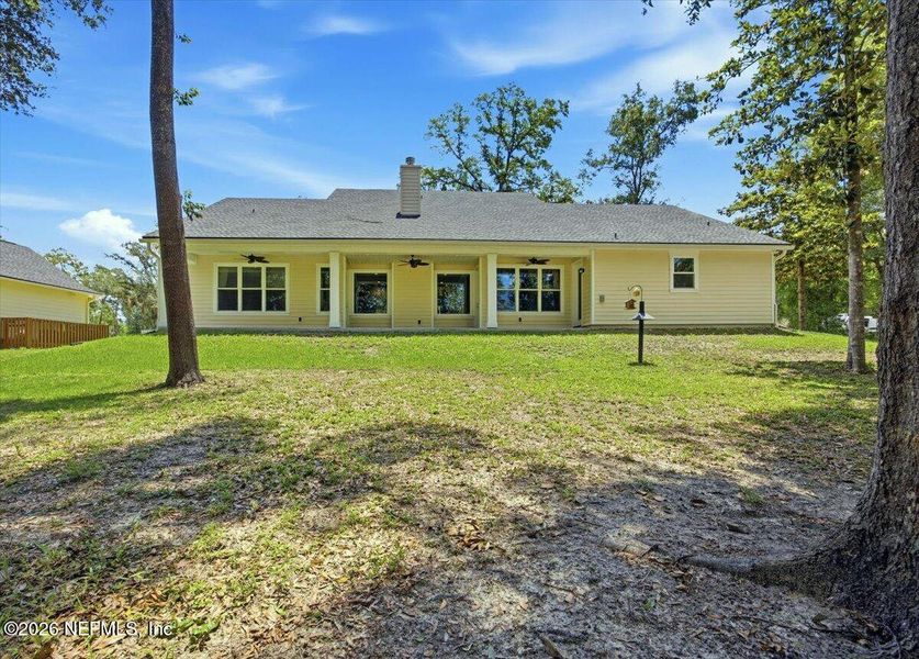Exterior details and patio area of a home in , Green Cove Springs (Image 22).