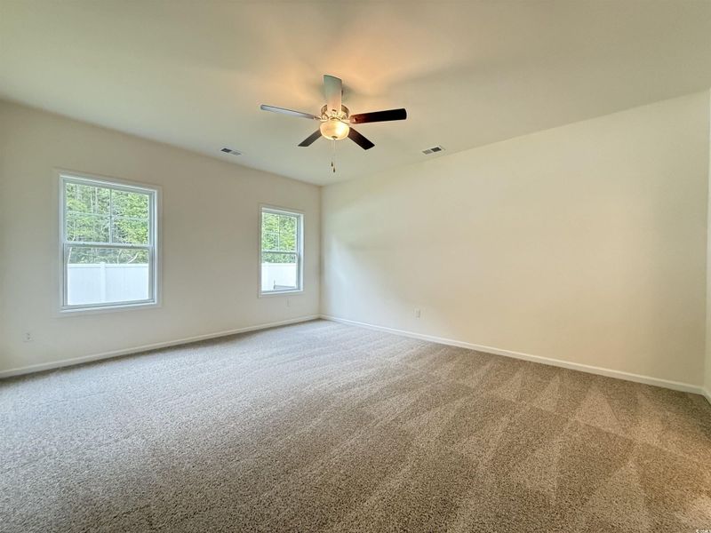 Spacious, unfurnished interior of a new home in Beach Gardens, Conway (Image 14).