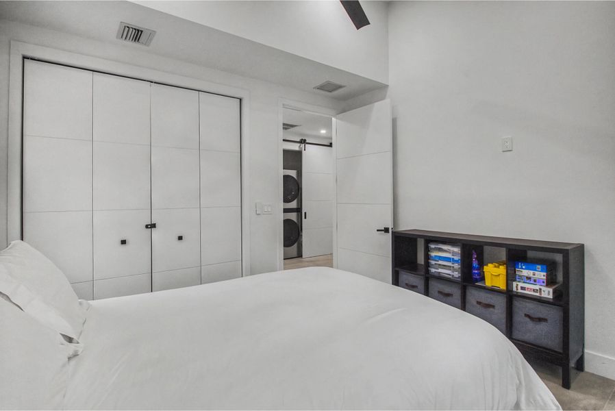 accutour_2634 se 14th st-034