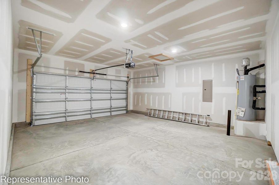 Spacious, unfurnished interior of a new home in Enclave at Riverdale, Huntersville (Image 22).