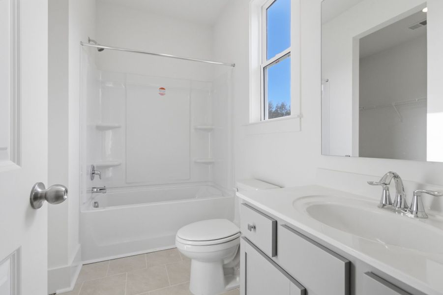 Furnished interior view inside a new home in Homecoming, Ravenel (Image 15).
