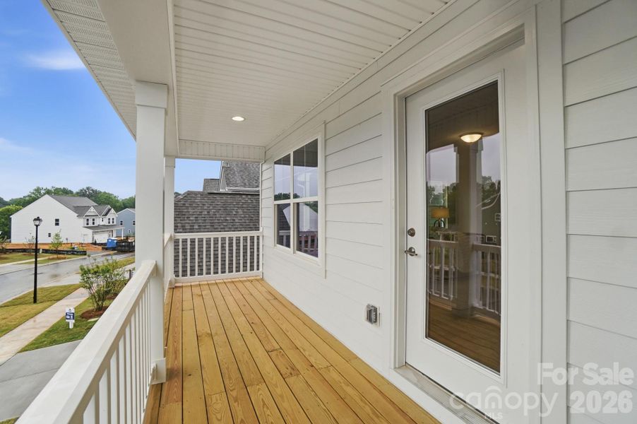 2nd story porch 2nd story porch