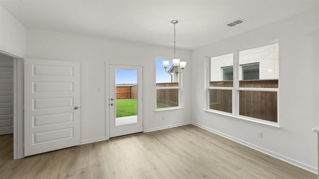 14. 3210 Summerland - Dining 14. 3210 Summerland - Dining
