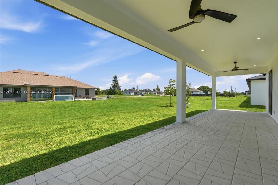 Exterior details and patio area of a home in , Cape Coral (Image 19). Exterior details and patio area of a home in , Cape Coral (Image 19).