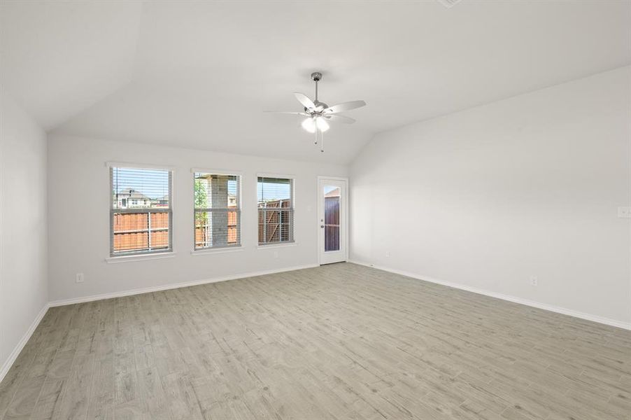 2833 Hay- Living Room-1