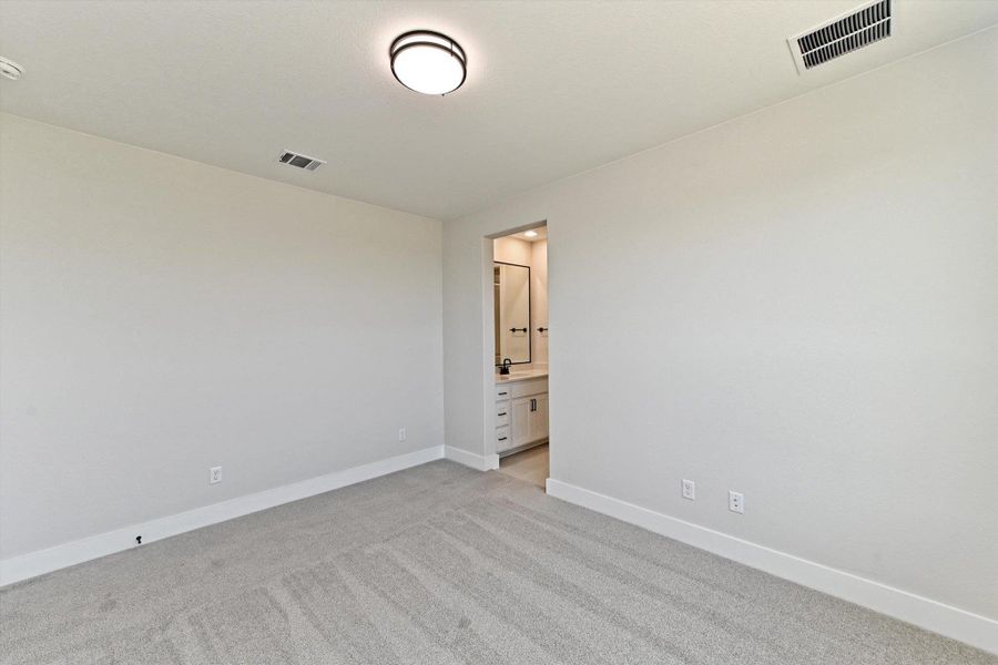 Spacious, unfurnished interior of a new home in ClearWater Ranch, Liberty Hill (Image 25). Spacious, unfurnished interior of a new home in ClearWater Ranch, Liberty Hill (Image 25).