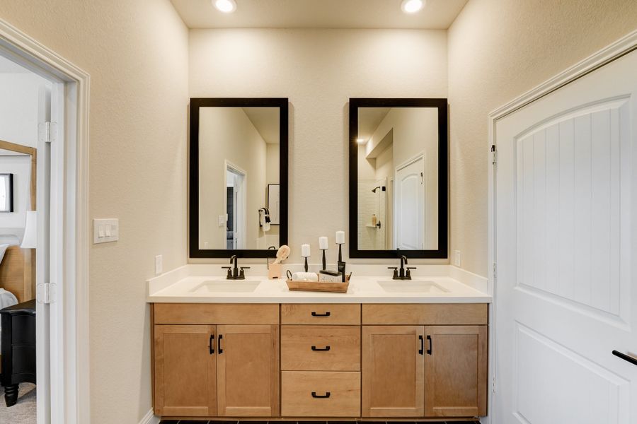 Representative furnished interior of a home built from the Messina by Beazer Homes in Bridgeland: Signature Collection, Cypress (Image 10).