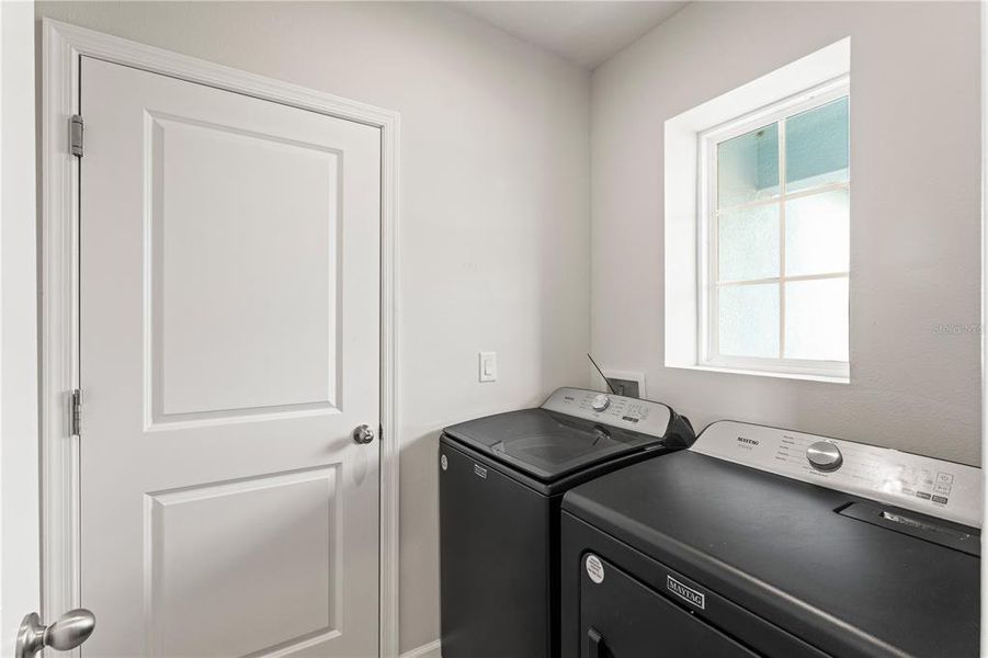 Furnished interior view inside a new home in , Deland (Image 30).