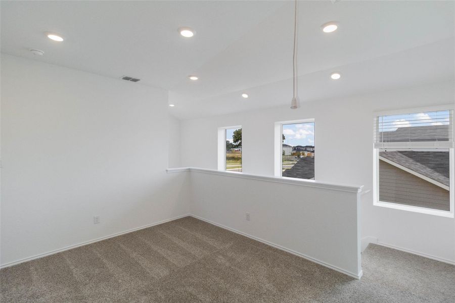 Spacious, unfurnished interior of a new home in Valverde, Bastrop (Image 12). Spacious, unfurnished interior of a new home in Valverde, Bastrop (Image 12).