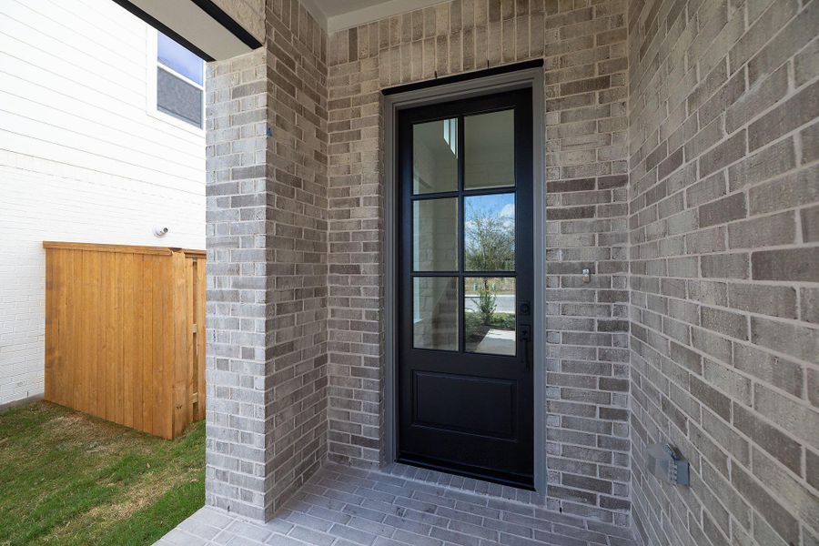 Exterior details and patio area of a home in Nolina, Georgetown (Image 3).