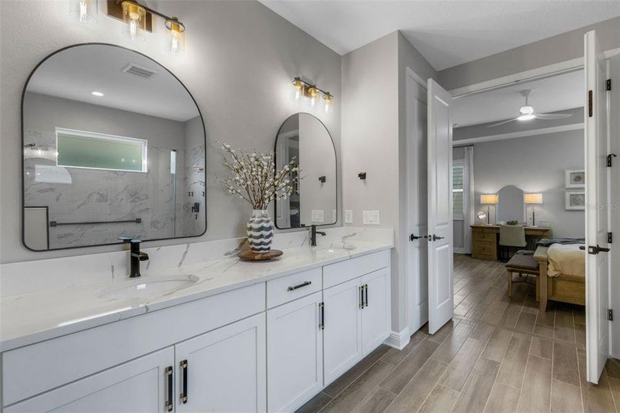 Furnished interior view inside a new home in , Bradenton (Image 61).